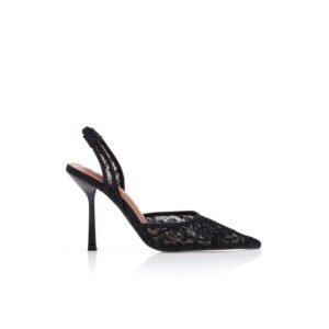 Pointed pumps with lace detail Black