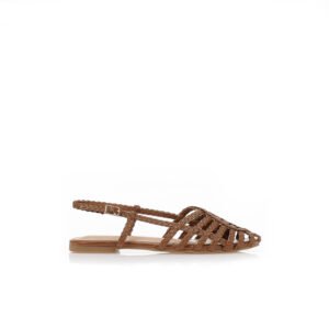 Sandals with braided design